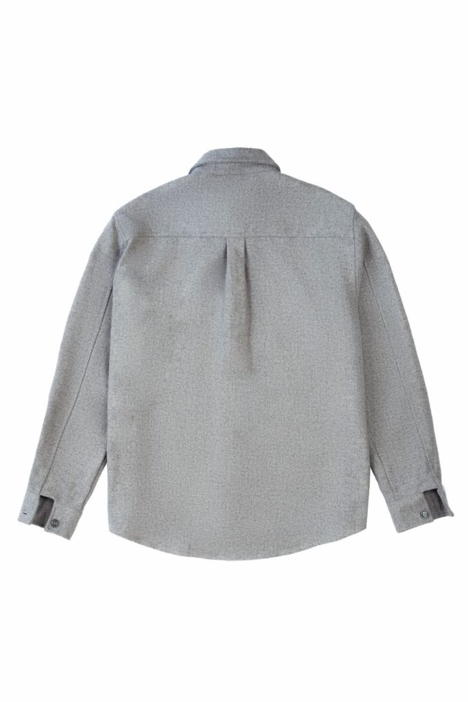 Surchemise casual en laine gris chiné pli d'aisance dans le dos