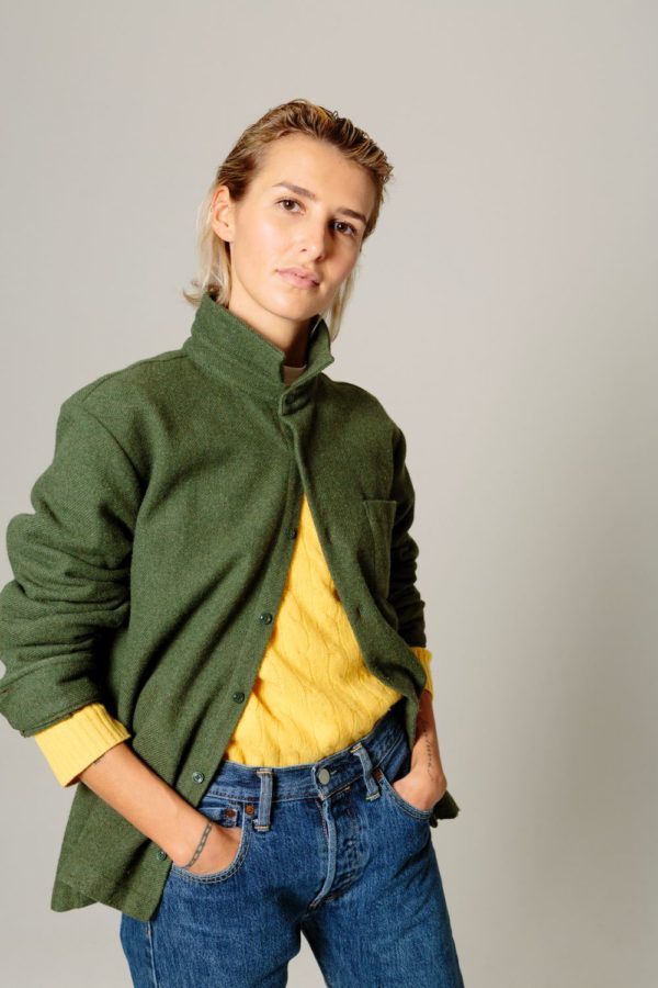 Surchemise en laine recyclée kaki pour femme
